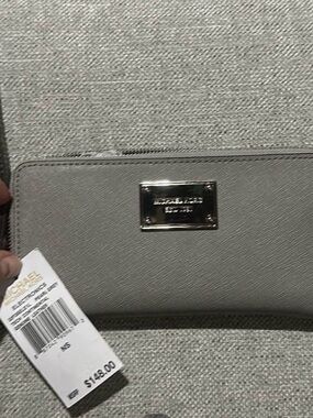 Michael Kors Silver-Gray Saffiano Leather Zip Wristlet